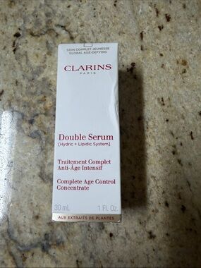 Clarins Double Serum Complete Age Control Concentrate - White and Red
